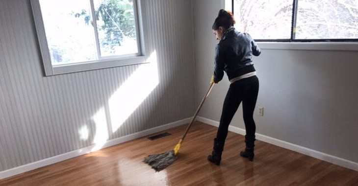 mopping_floors